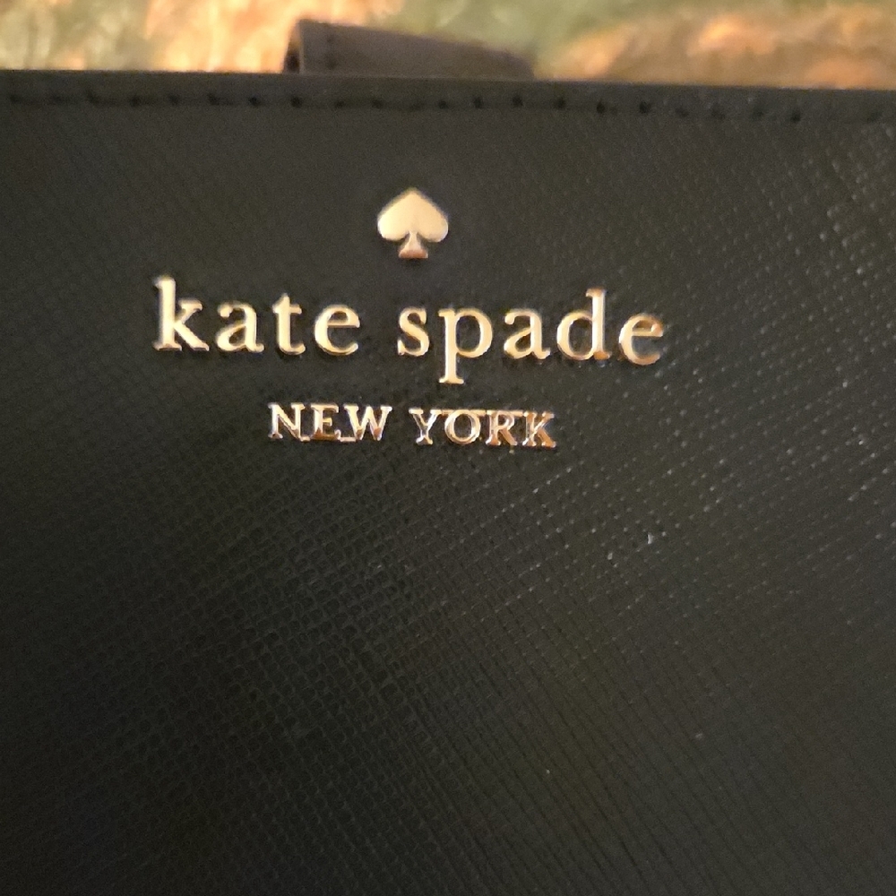 !Kate Spade Black Wallet Execellent Condition - Picture 4 of 8